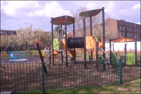 Wornington Green Demolition