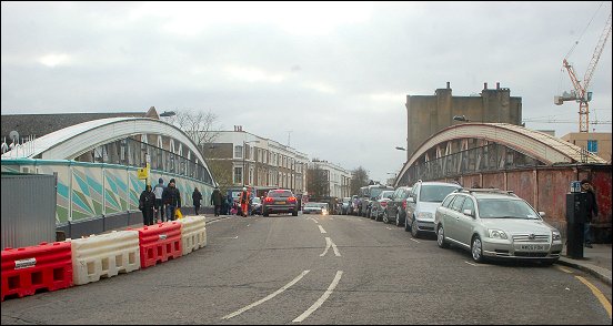Golborne Road railway bridge